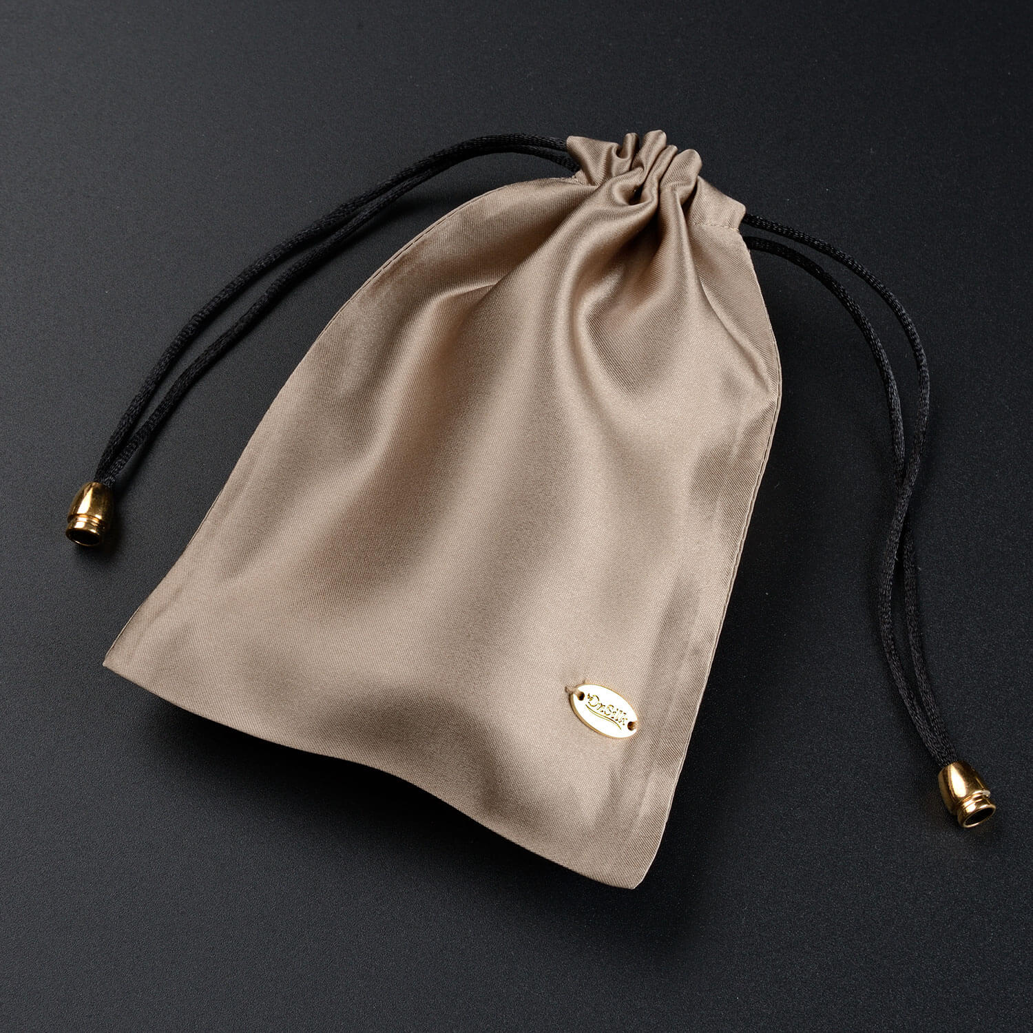 Дорожный набор с шелковой маской для сна "Relax" темно-бежевая