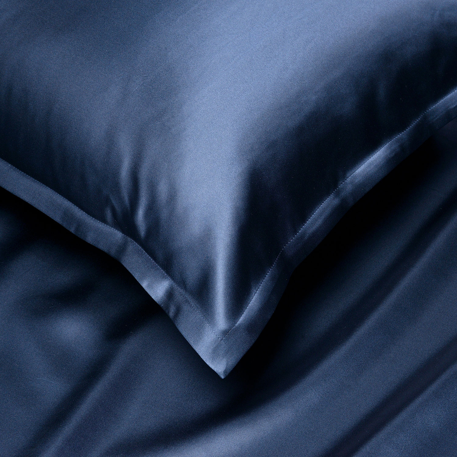 Шелковая наволочка "Shine" темно-синяя