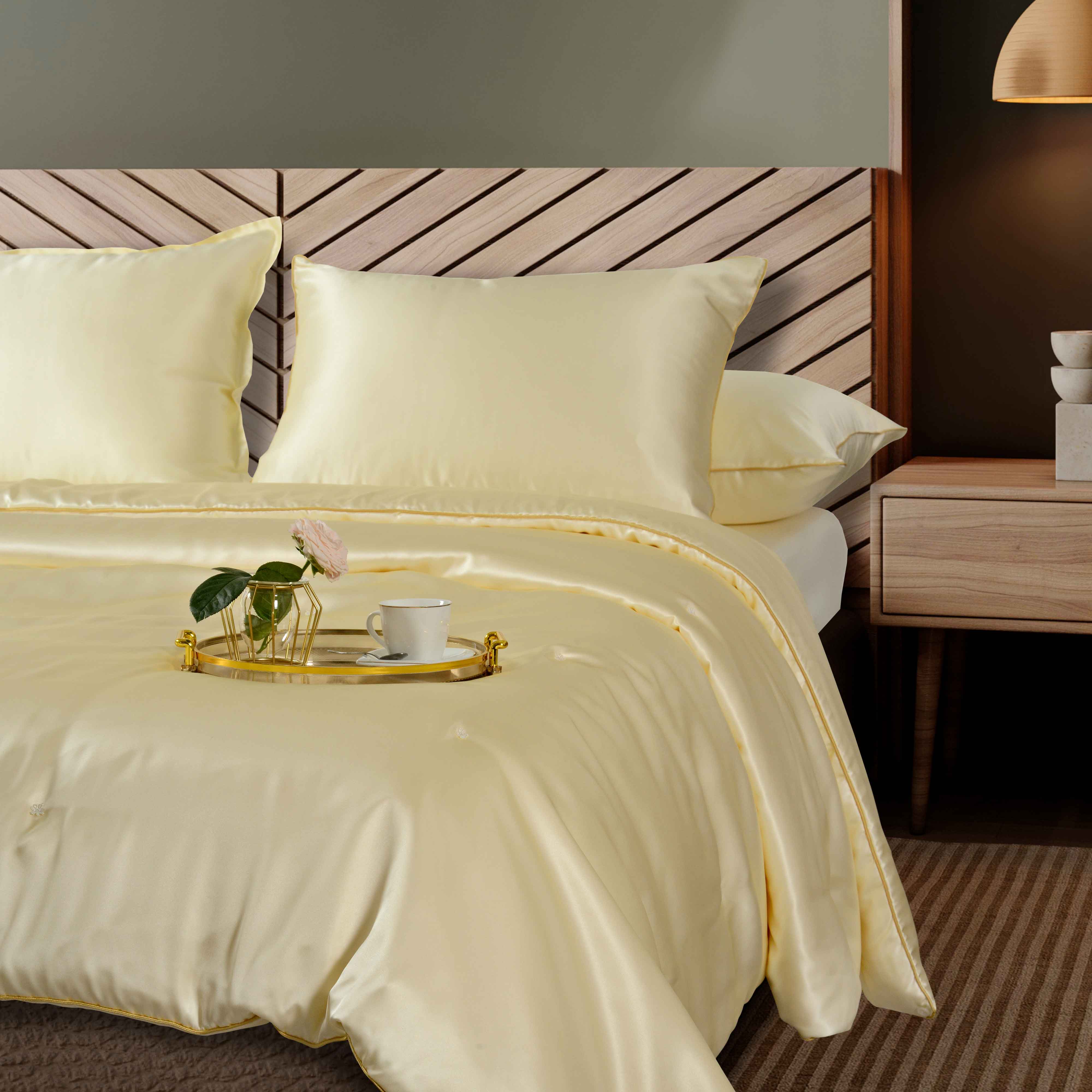 Облегченное шелковое одеяло "Gold"