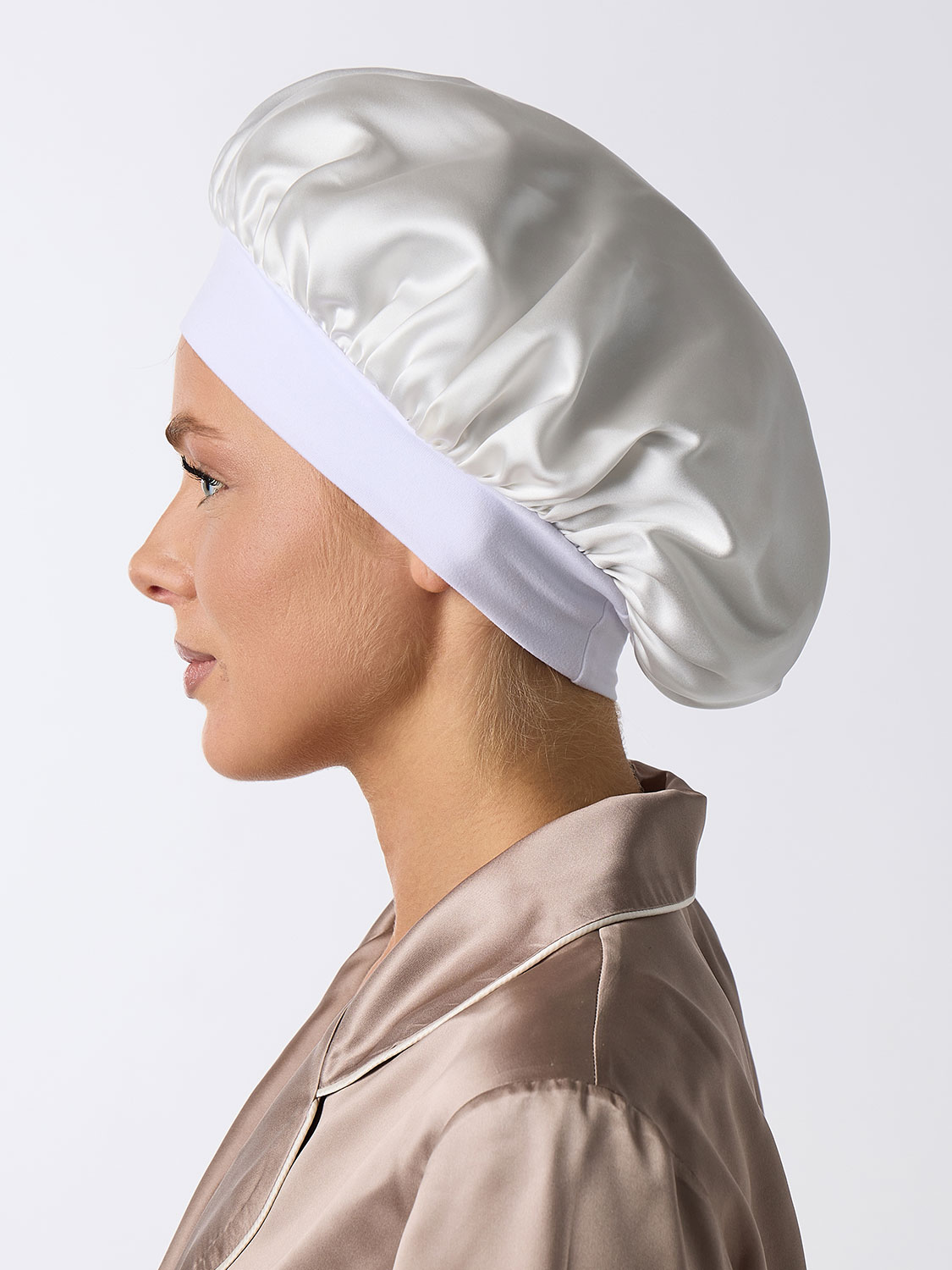 Шелковая шапочка для сна  белая