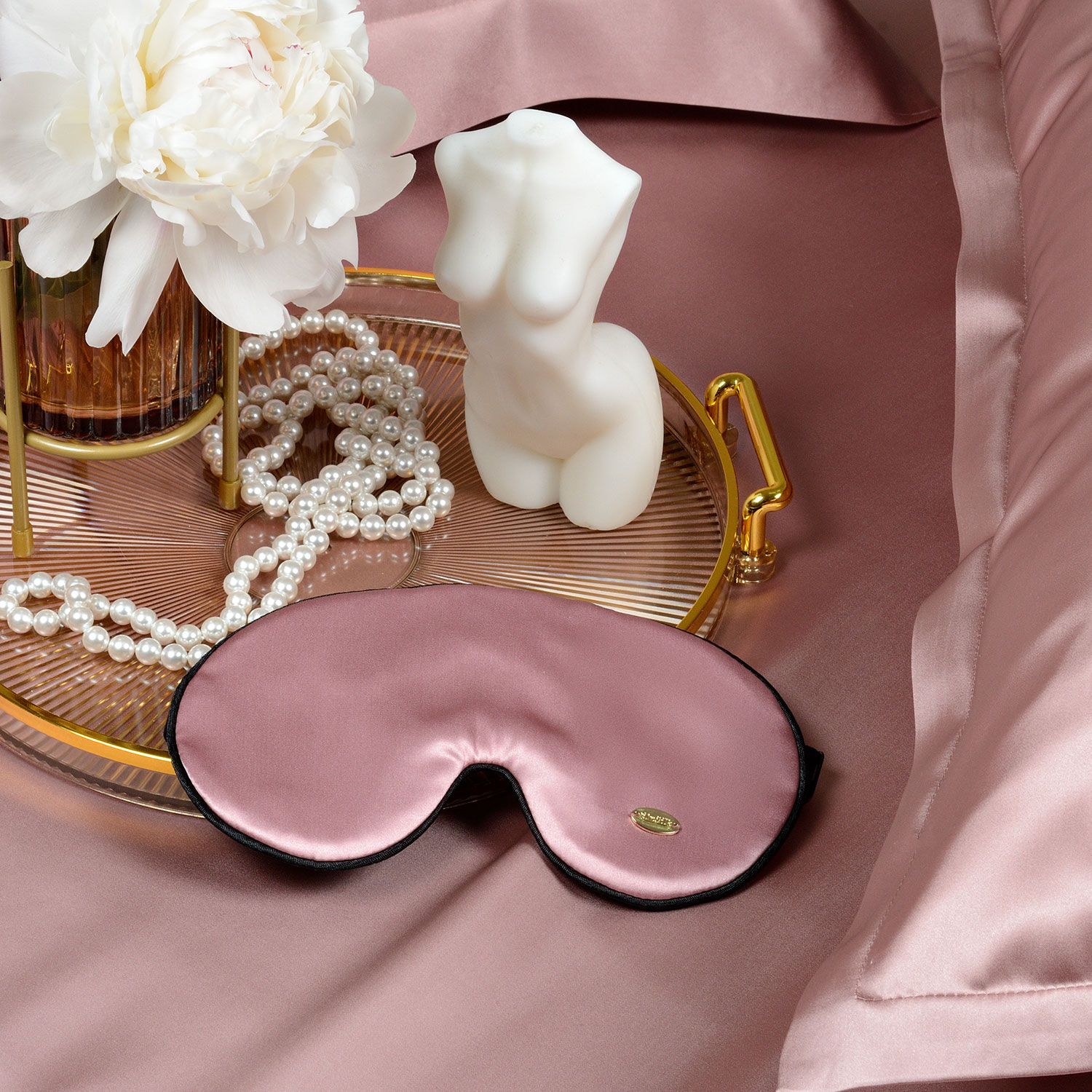 Дорожный набор с шелковой маской для сна "Relax" дымчато-розовая