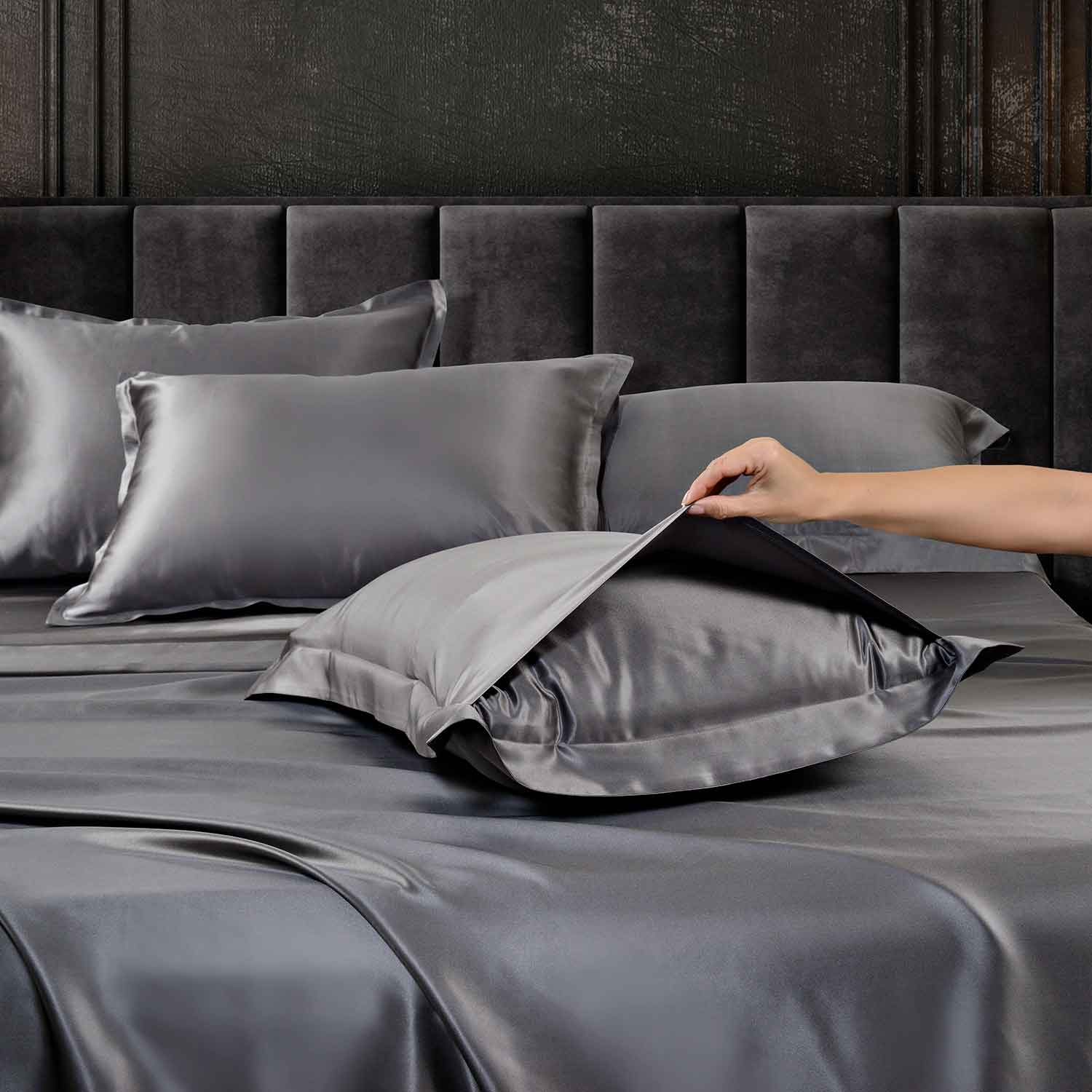 Шелковая наволочка графит