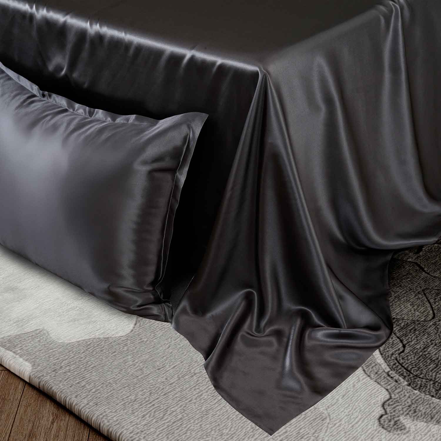 Шелковое постельное белье черное