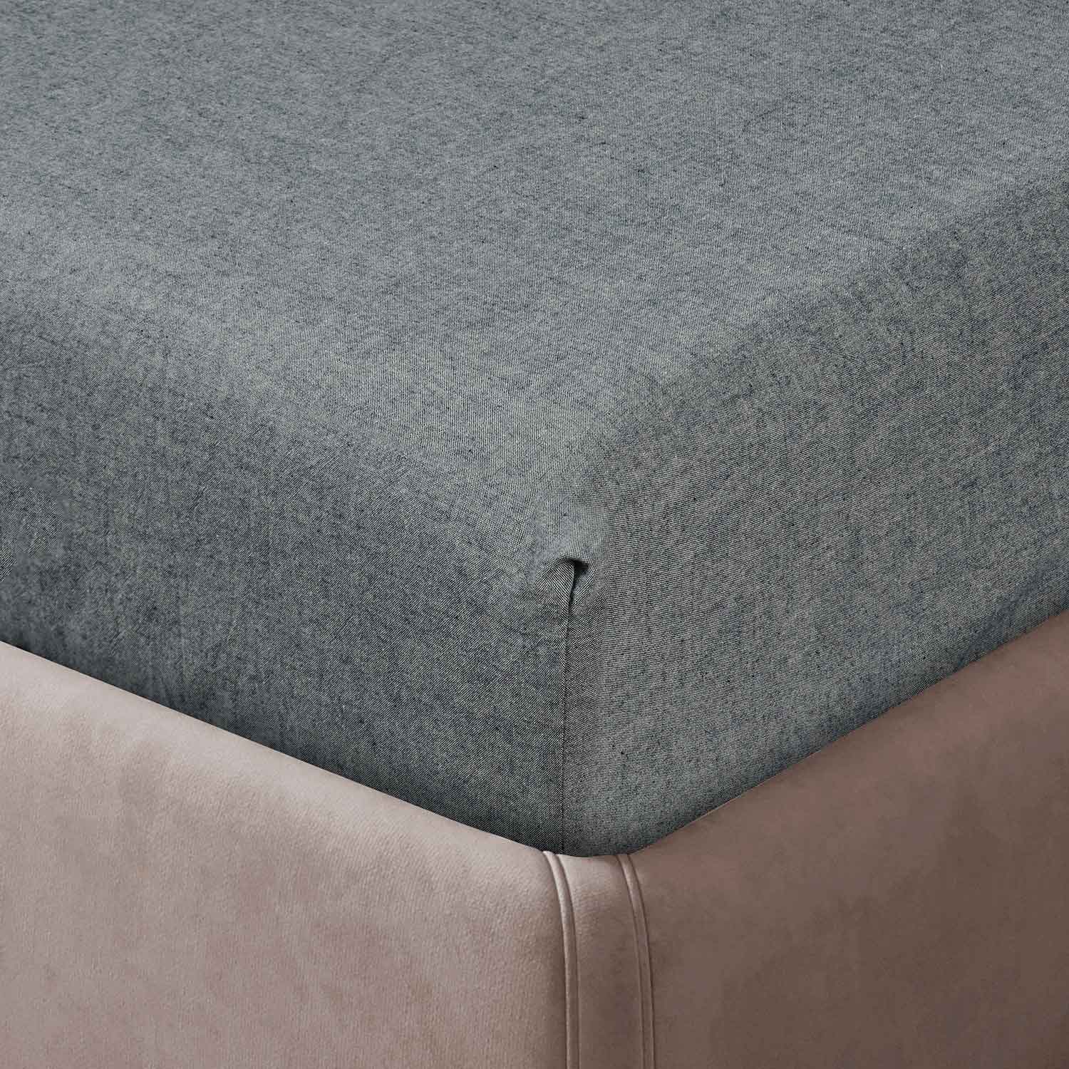 Простыня на резинке "Сканди" серая