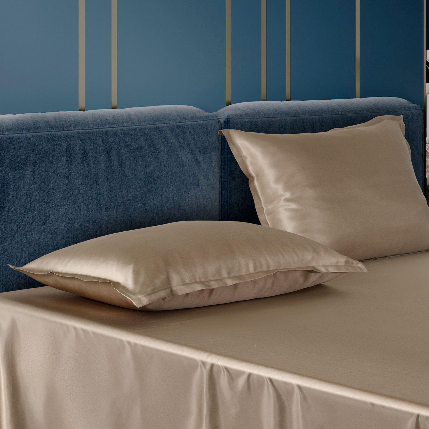 Шелковая наволочка "Shine" темно-бежевая